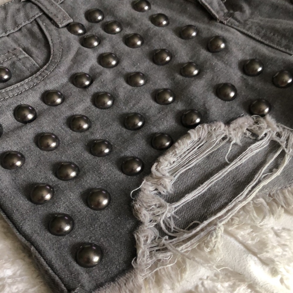 NWT High Rise Studded Grey Ripped Short - Picture 3 of 9